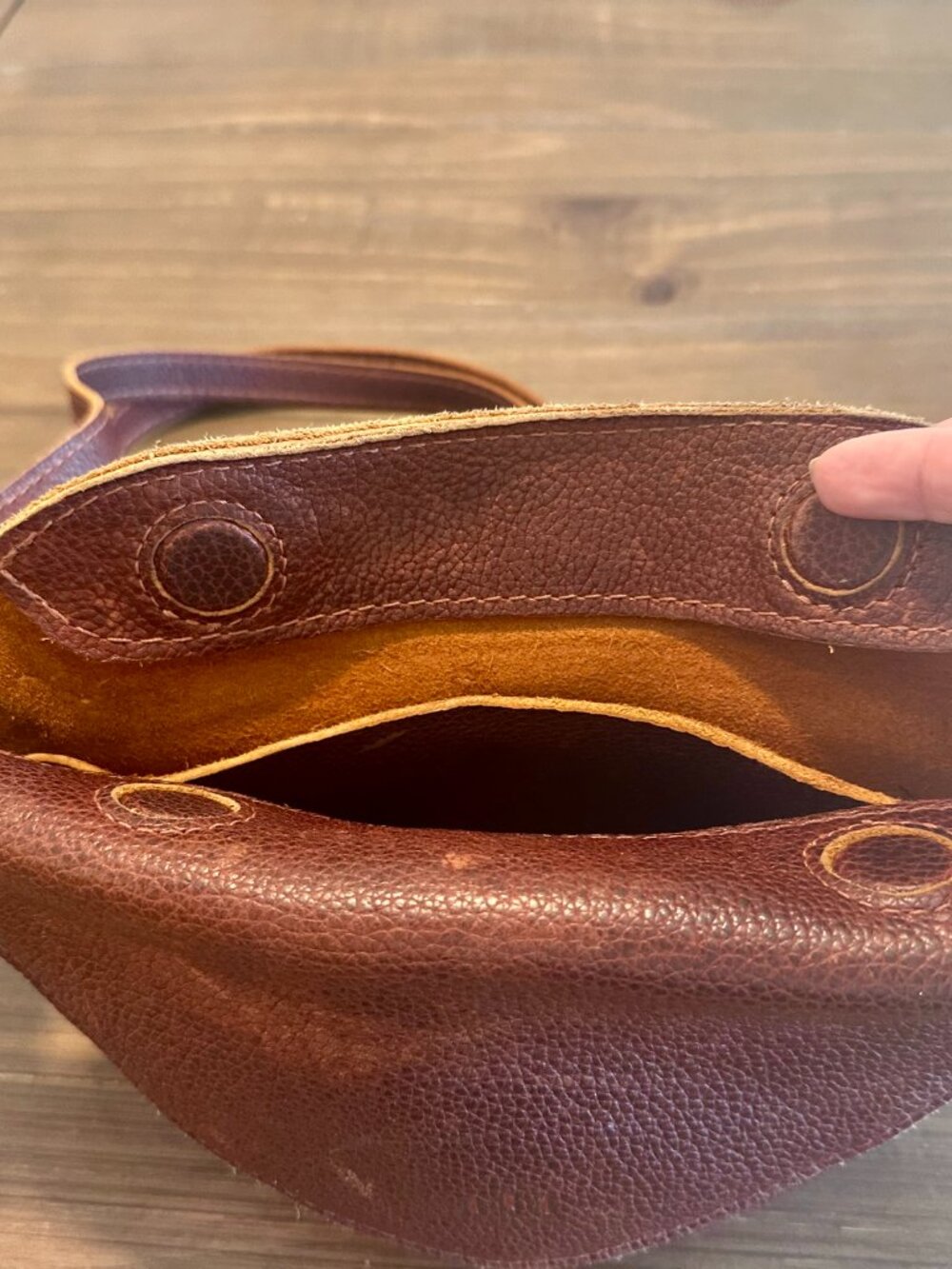 Portland Leather Goods Half Moon Crossbody Burgundy Full Grain Leather Bag - Picture 9 of 10